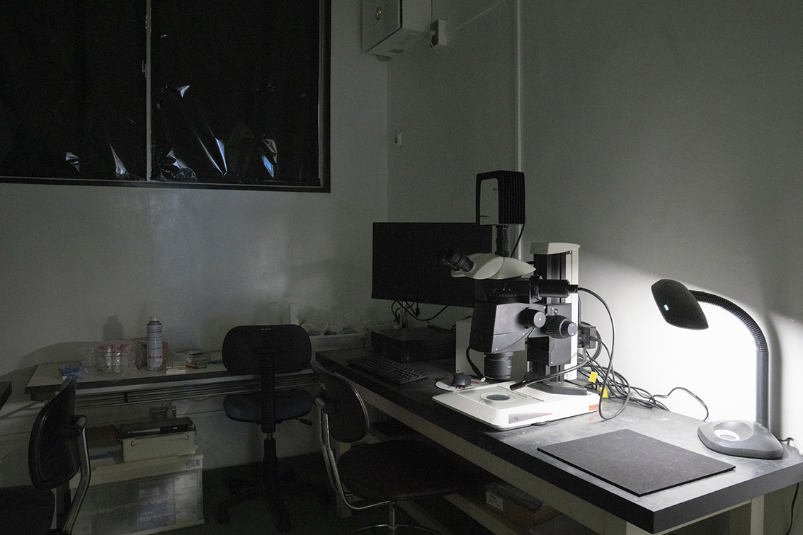 顕微鏡実験室